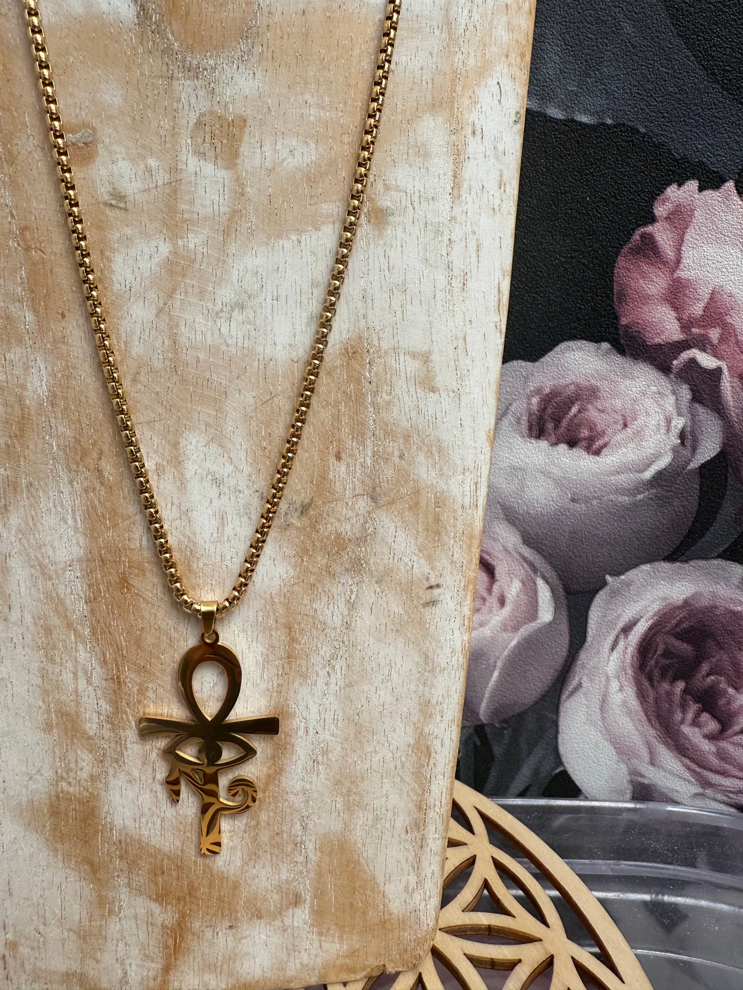 Collier croix de vie et œil d’horus