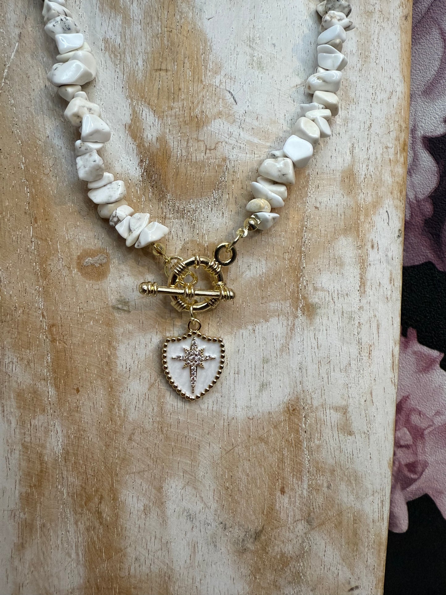 Collier étoile blanche