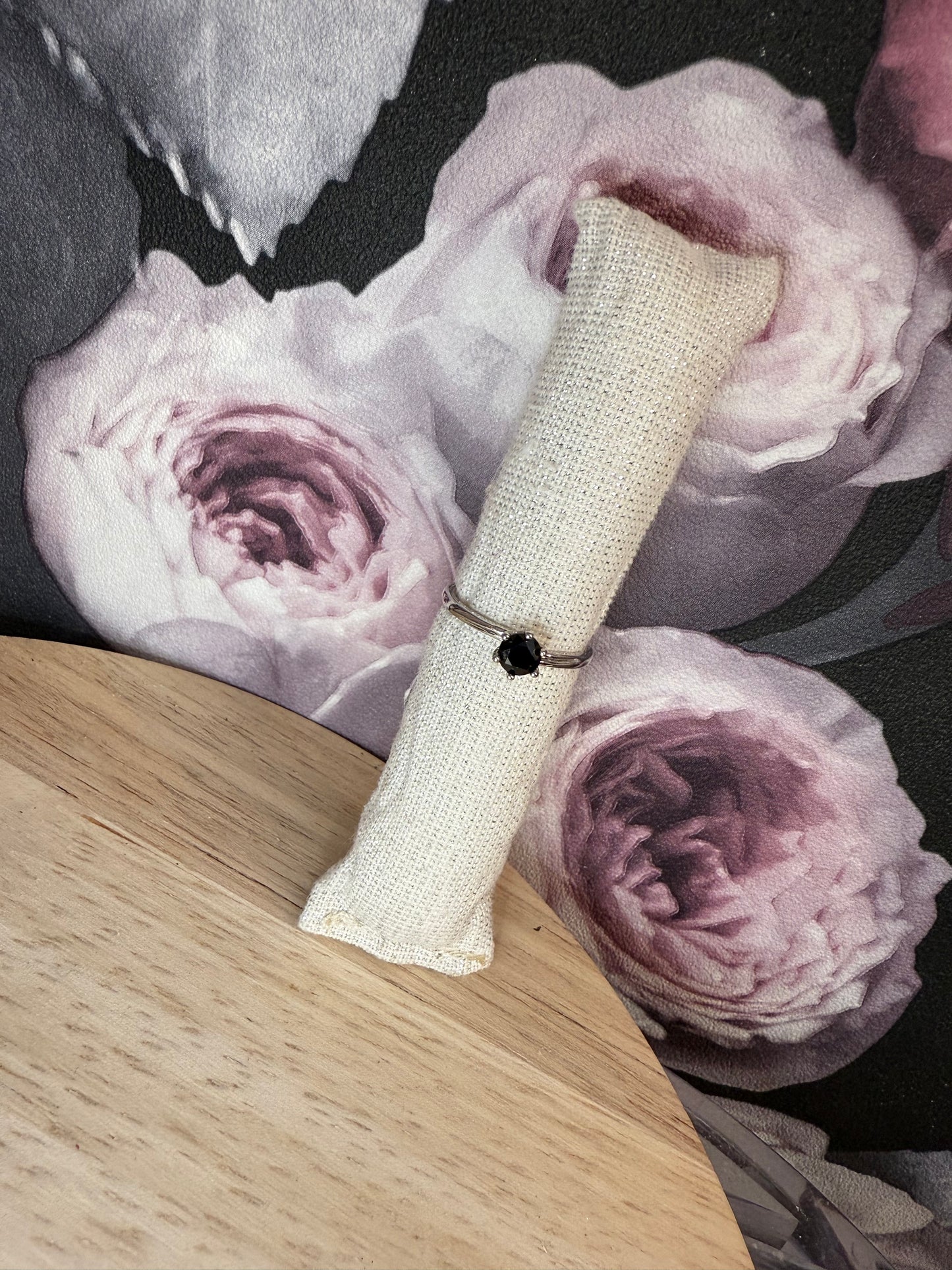 Bague en cuivre blanc spinelle noire