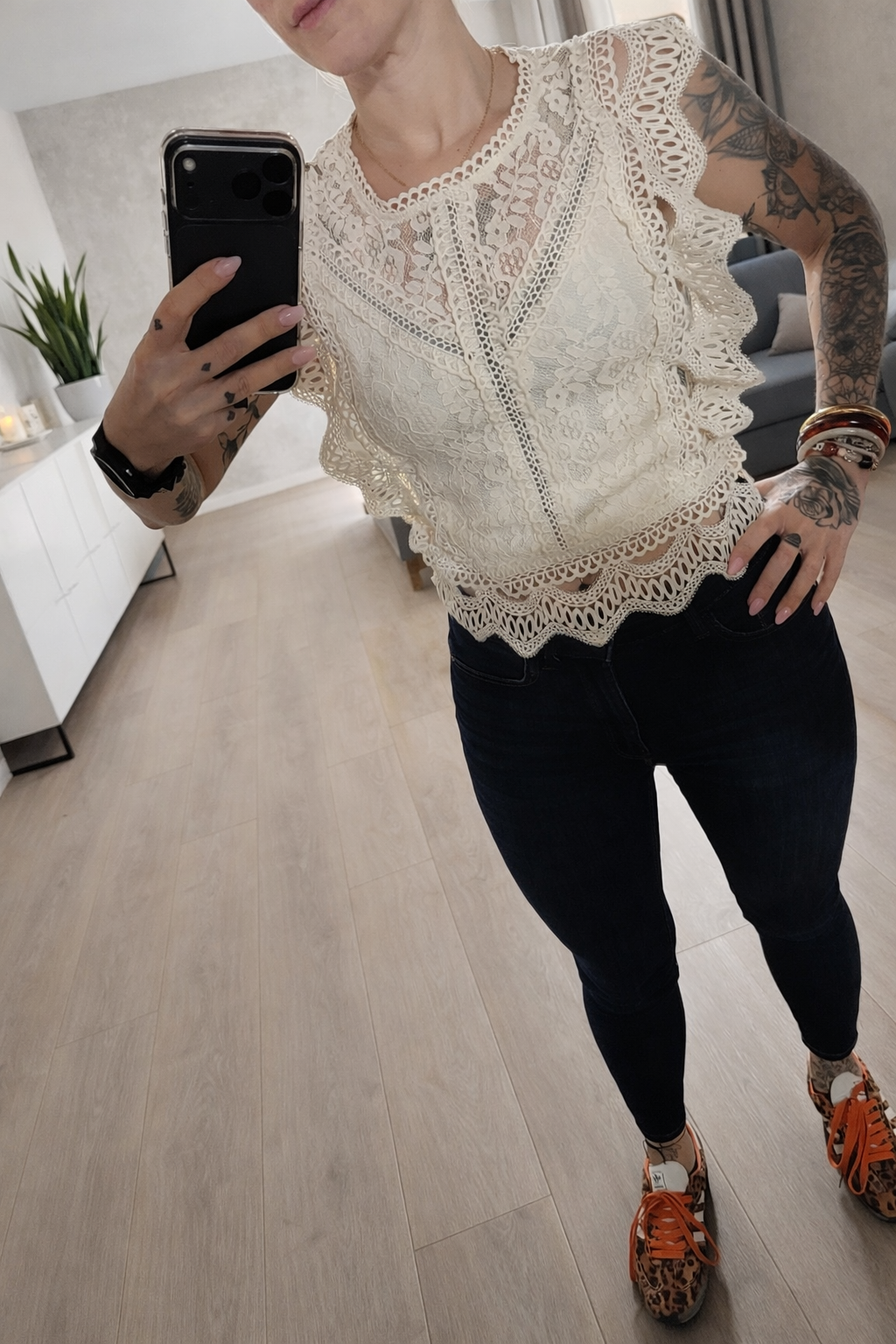 ✨ Top Alba Beige — élégance douce & féminité intemporelle 🤍