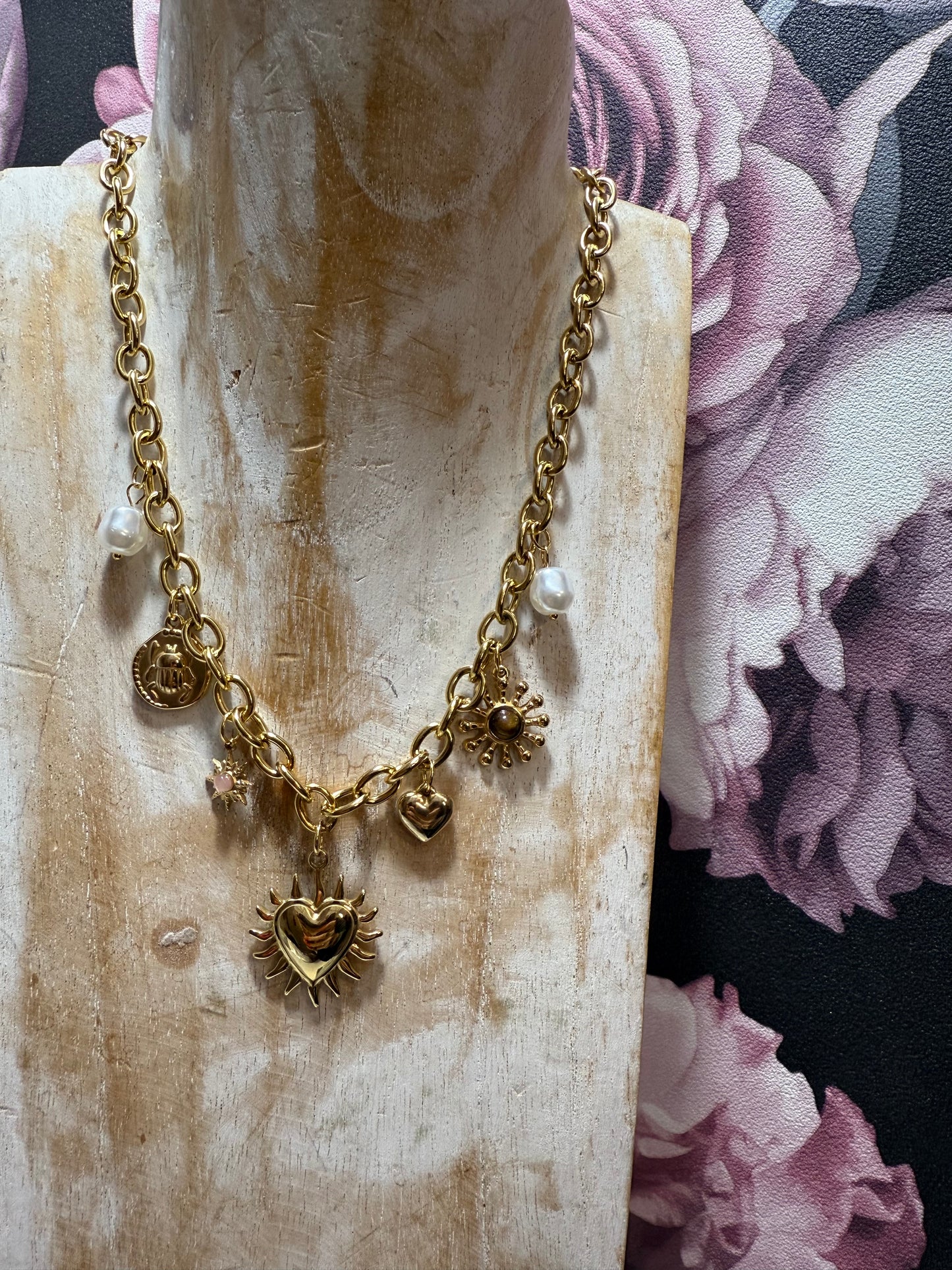 Collier cœur enflammé
