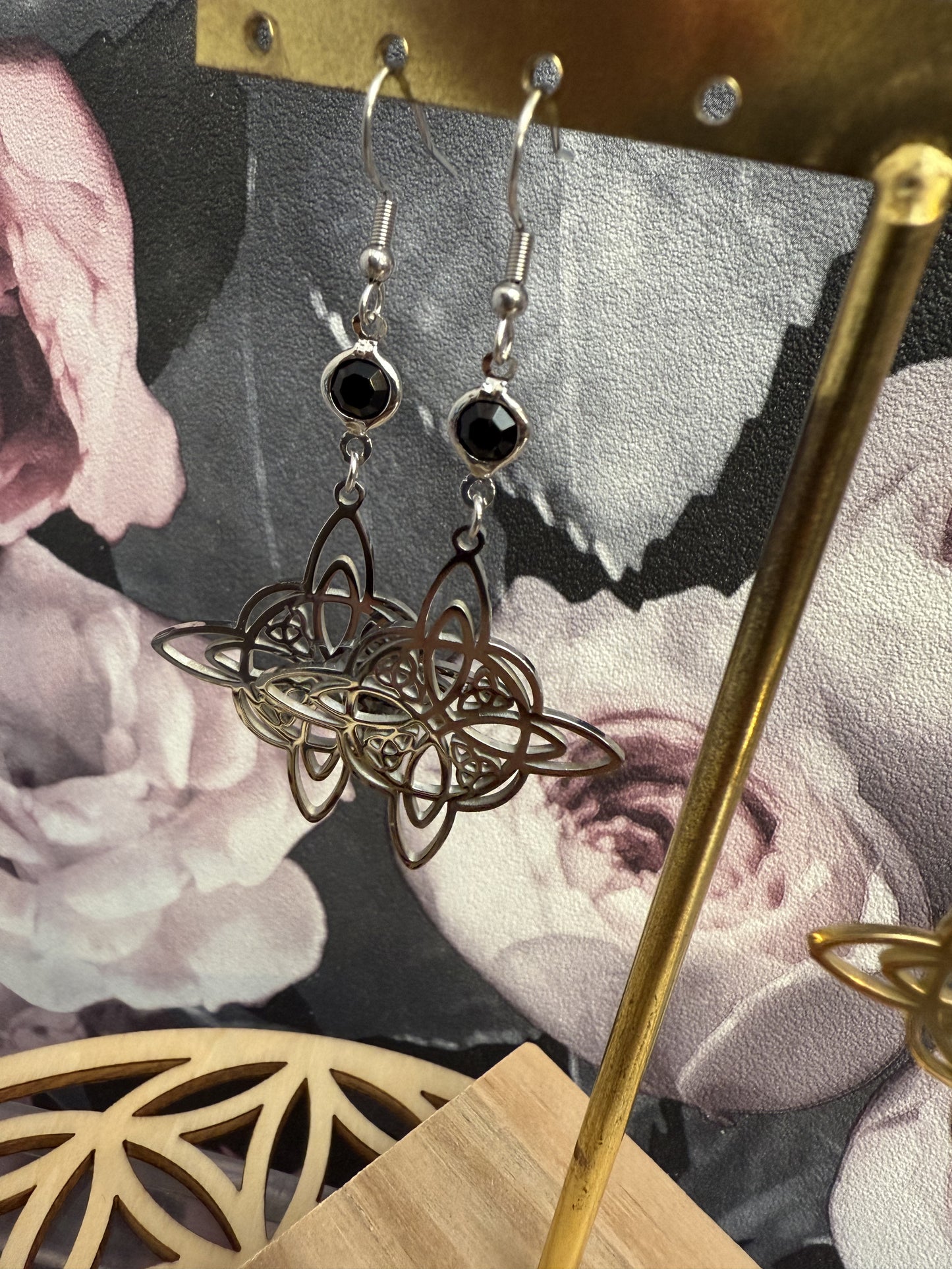 Boucles d’oreilles noeud de sorcière