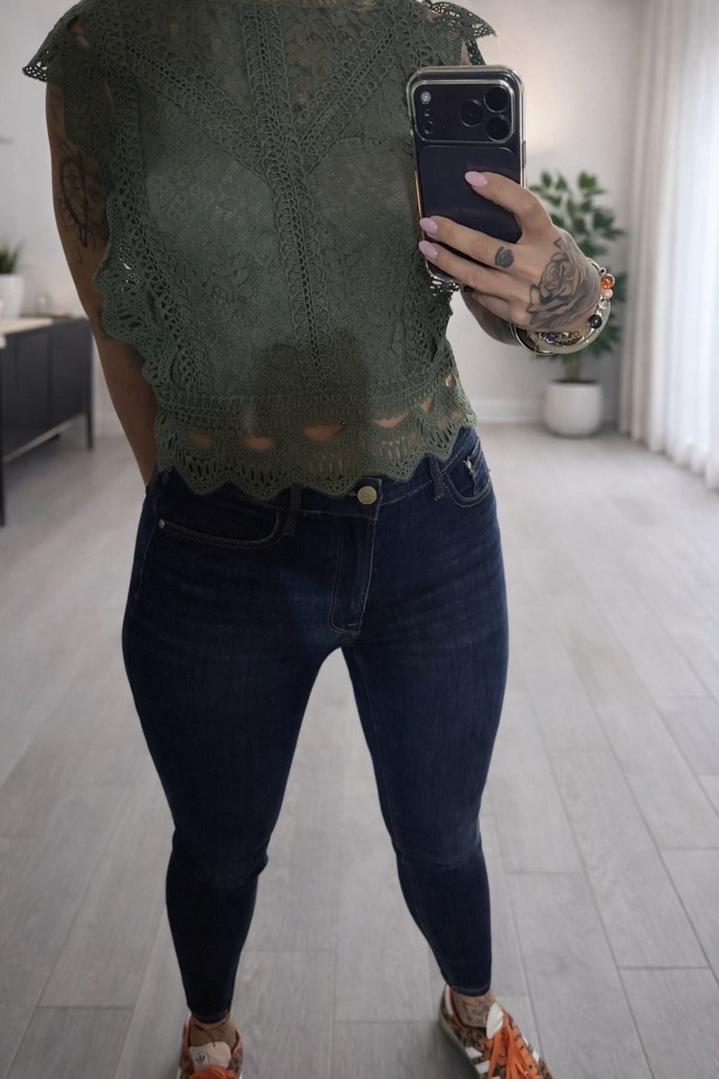 ✨ Top Alba Kaki — élégance naturelle & féminité moderne 💚