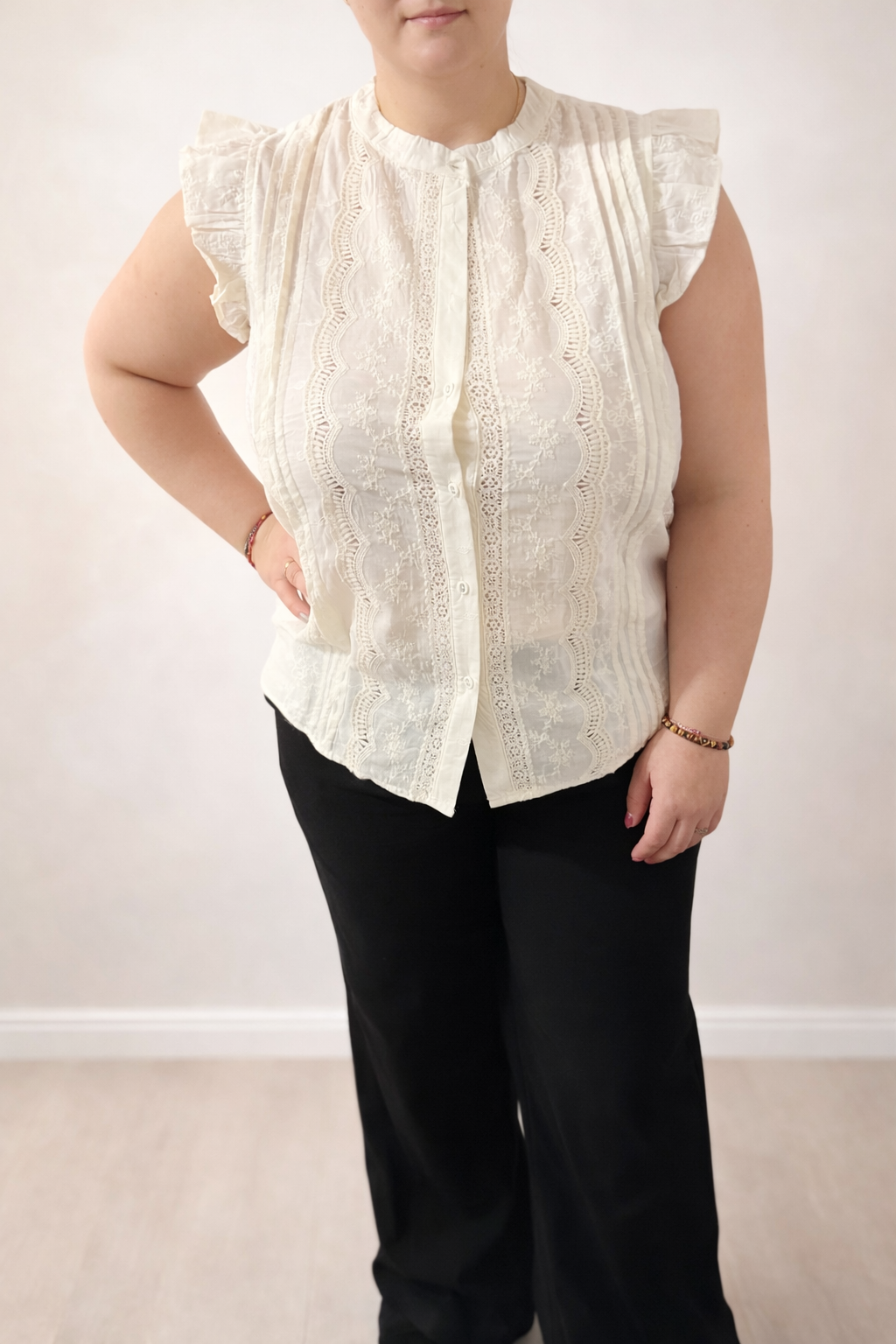 ✨ Chemise Chloé — élégance naturelle & style sans effort 🤍